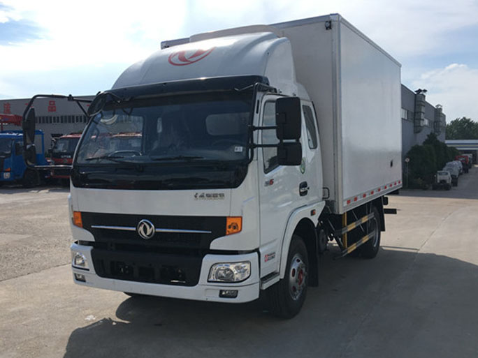 東風凱普特排半 3.7米冷藏車(chē)