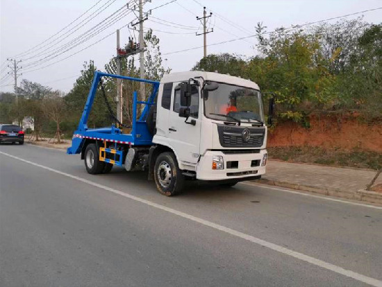 東風天錦國六8~12方擺臂式垃圾車(chē)