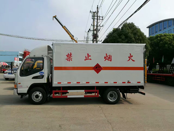 江淮4米2（3.5噸）爆破器材車(chē)